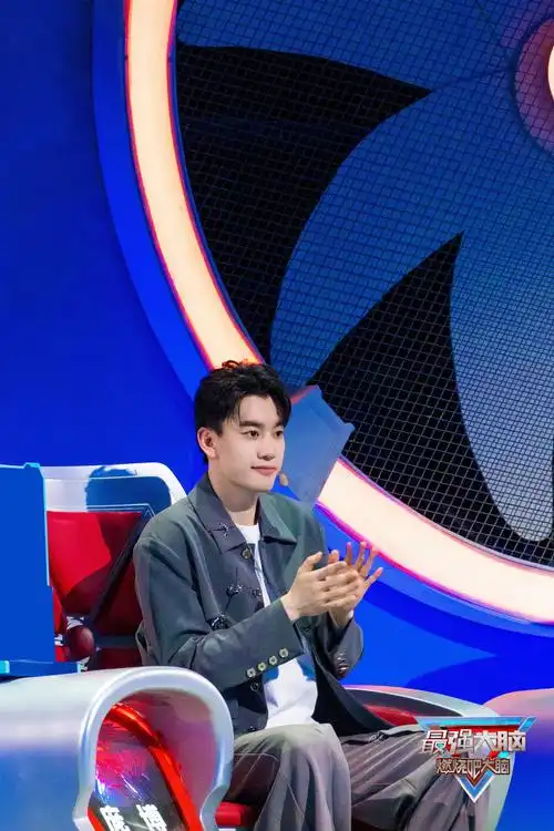 闲人王昱珩@庞博pangbobo@郭麒麟独家剧照惊喜降落,快来一睹他们日骀