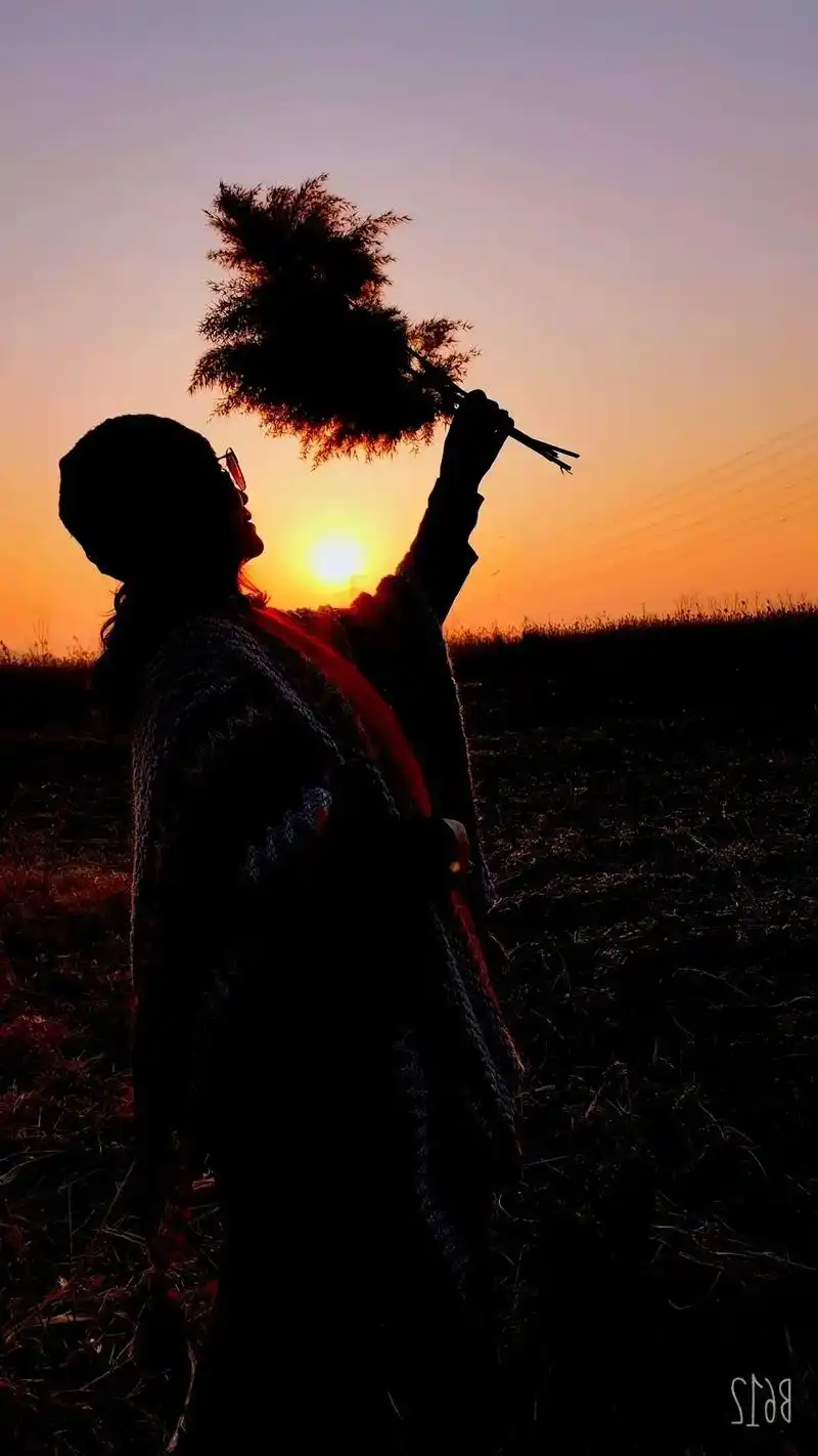 做一个温暖的人,浅浅笑,轻轻爱 ;惟愿时光清浅,将你温柔以待 - 抖音