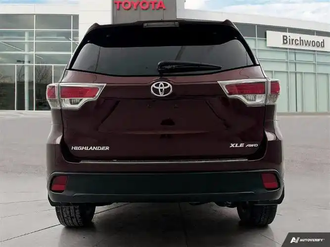 温尼伯丰田汉兰达 四驱suv越野