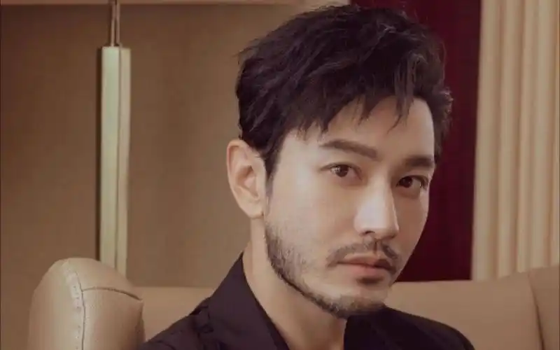 活动作品留胡子的黄晓明好帅啊