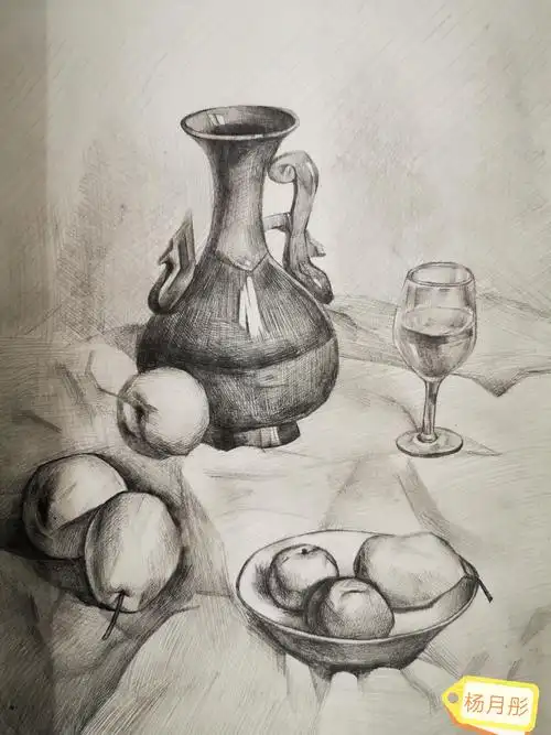 摄园美术秀熟悉的物品2019级学生素描静物优秀作业展一