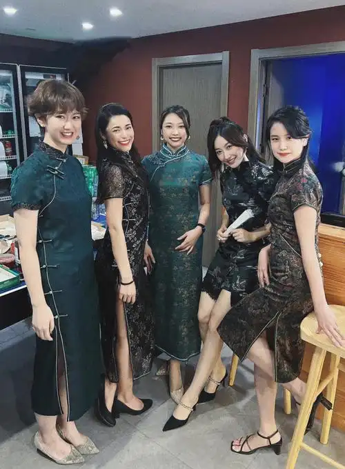 魔都复古旗袍派对社恐变社牛