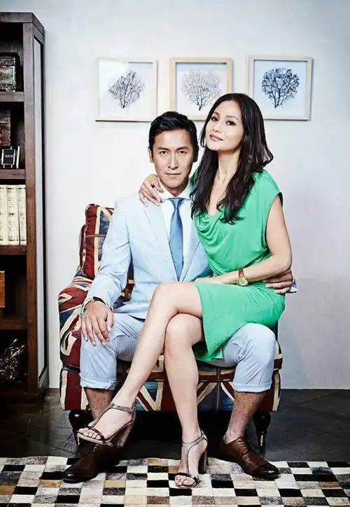 原创青梅竹马28年无绯闻香港明星夫妇楷模马德钟和张筱兰