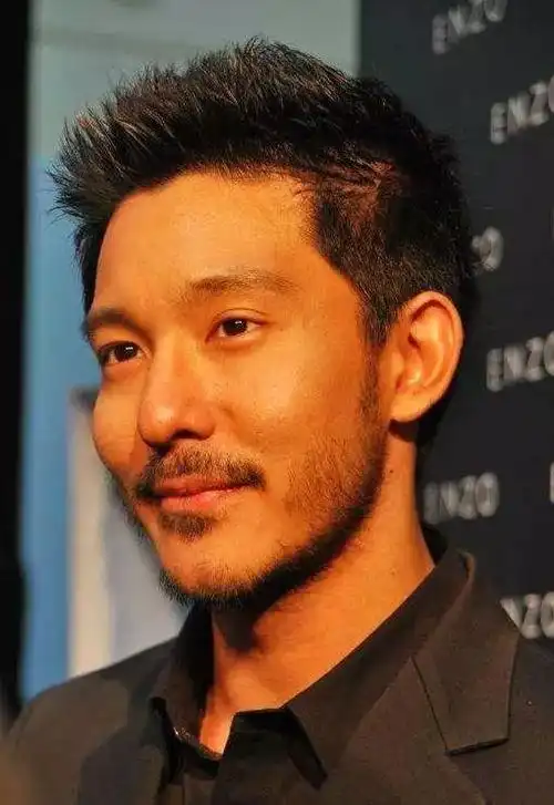 男星络腮胡有多man袁弘眼神深邃陈坤更有魅力