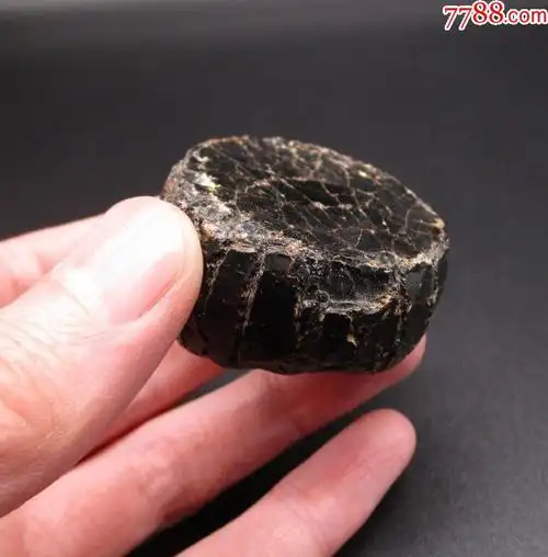 包老包真一块清代黑色蜜蜡翳珀