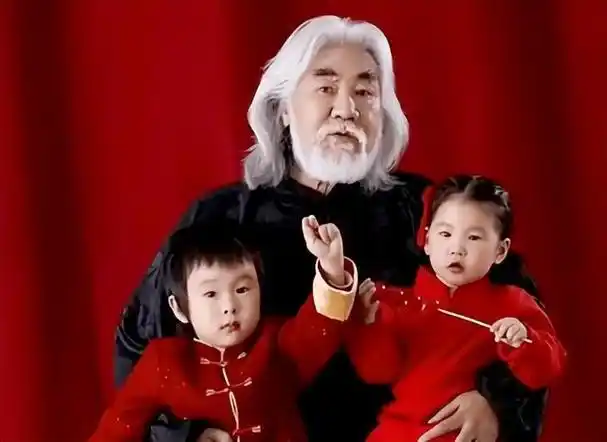 72岁张纪中又当爹!42岁娇妻杜星霖官宣四胎晒彩超已怀孕50多天?